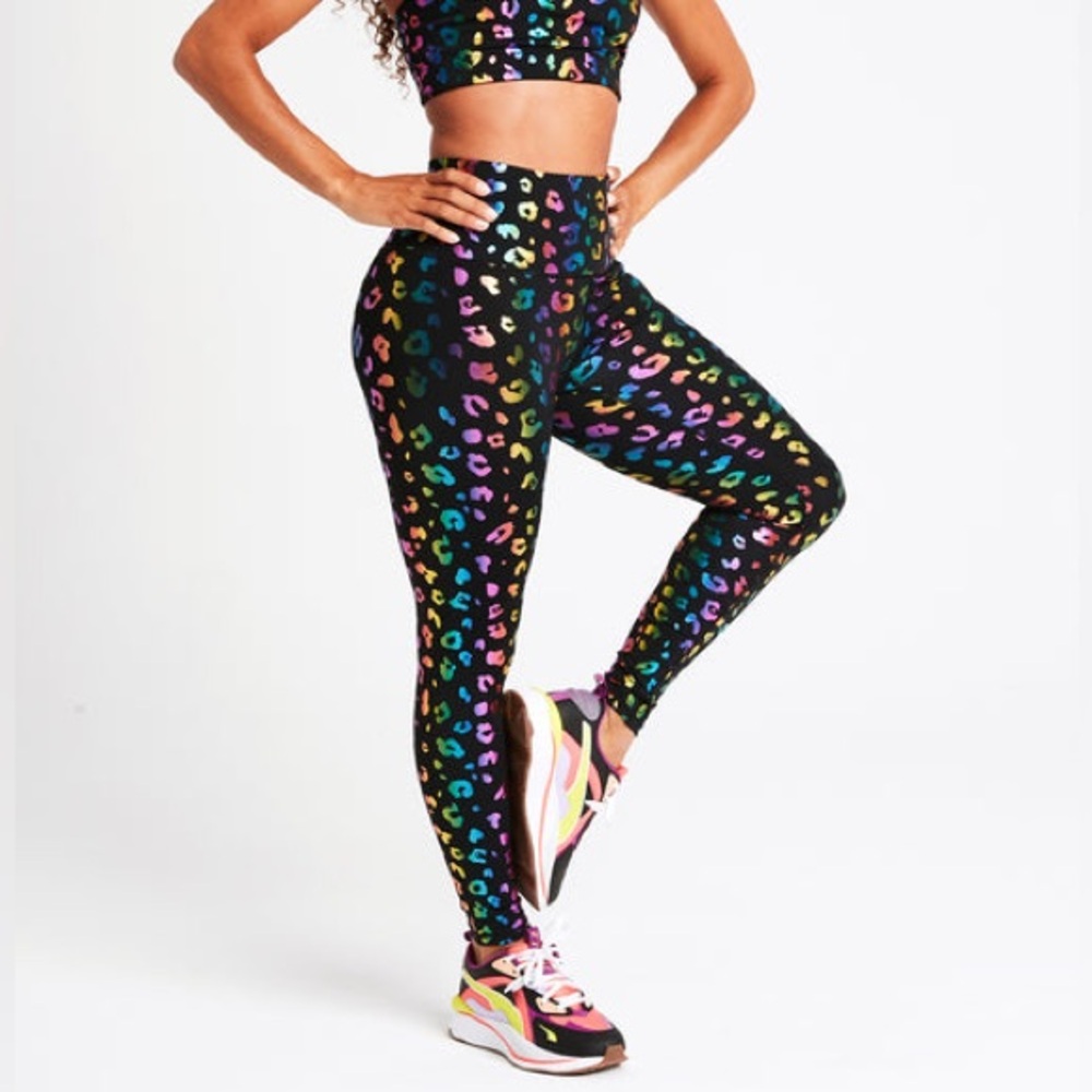 Terez UpLift Leggings in Rainbow Cheetah Foil - NWT - M